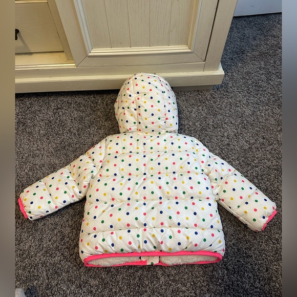 GAP Cream Sherpa Jacket with Colorful Accents - Picture 3 of 10